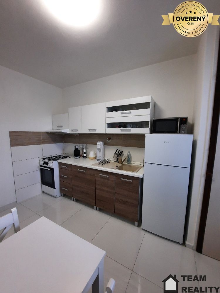 Mieten 1-Zimmer-Wohnung, 1-Zimmer-Wohnung, Hlaváčikova, Bratislava - K